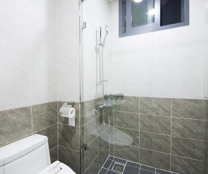 Fotos del hotel J Raum:  6