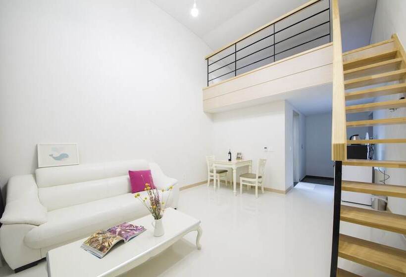 Fotos del hotel J Raum:  18