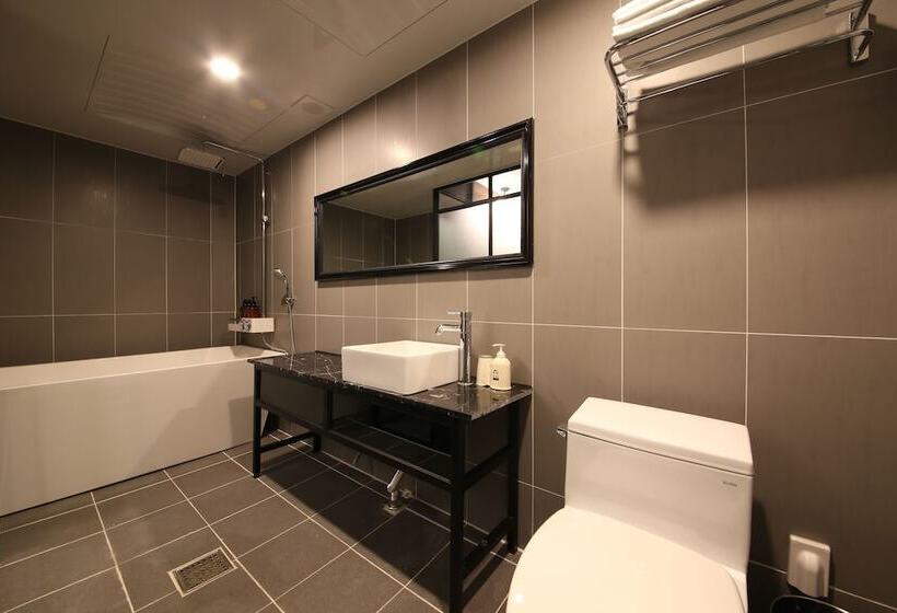 Fotos del hotel The Last  Nampo:  12