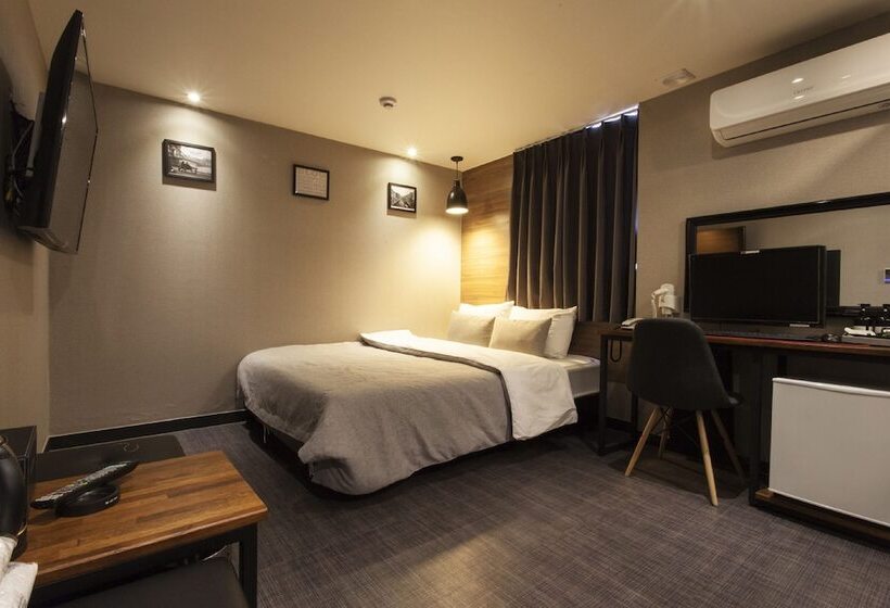 Fotos del hotel The Last  Nampo:  2