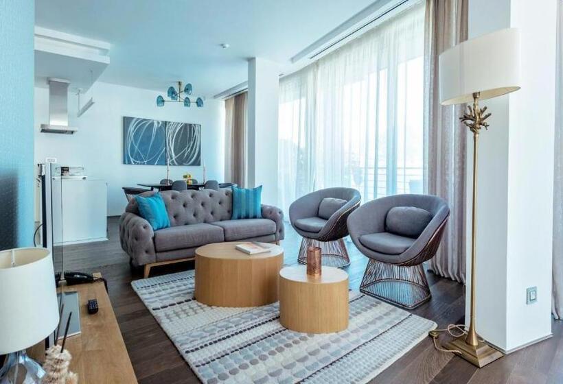 Dukley Hotel & Resort