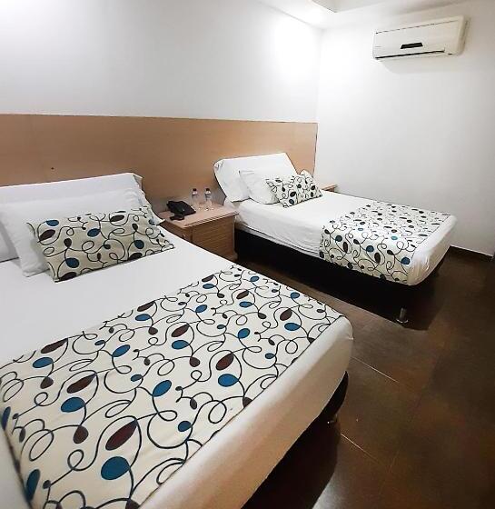 Fotos del hotel Plaza 43:  11