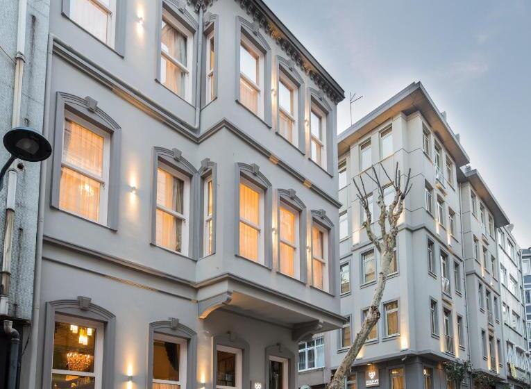 Fotos del hotel Nishant:  19