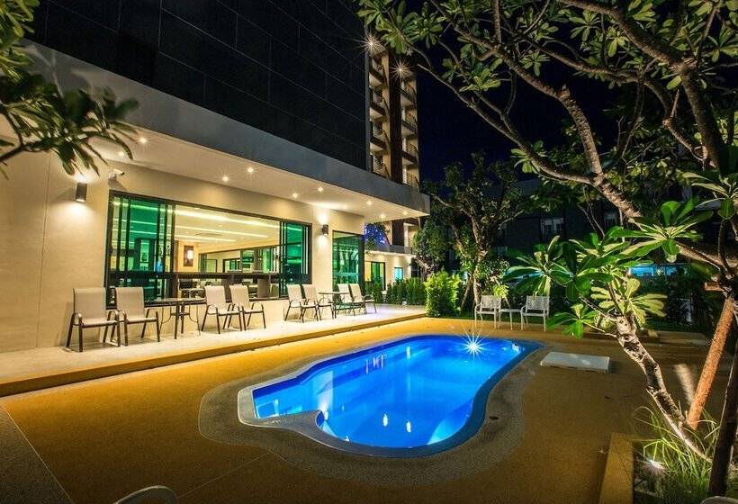 Fotos del hotel L:  3