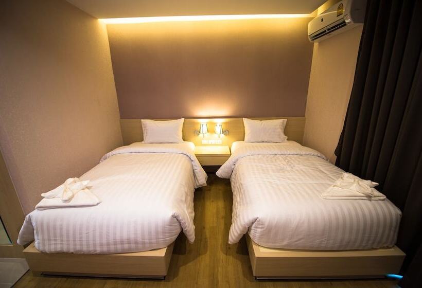 Fotos del hotel L:  2