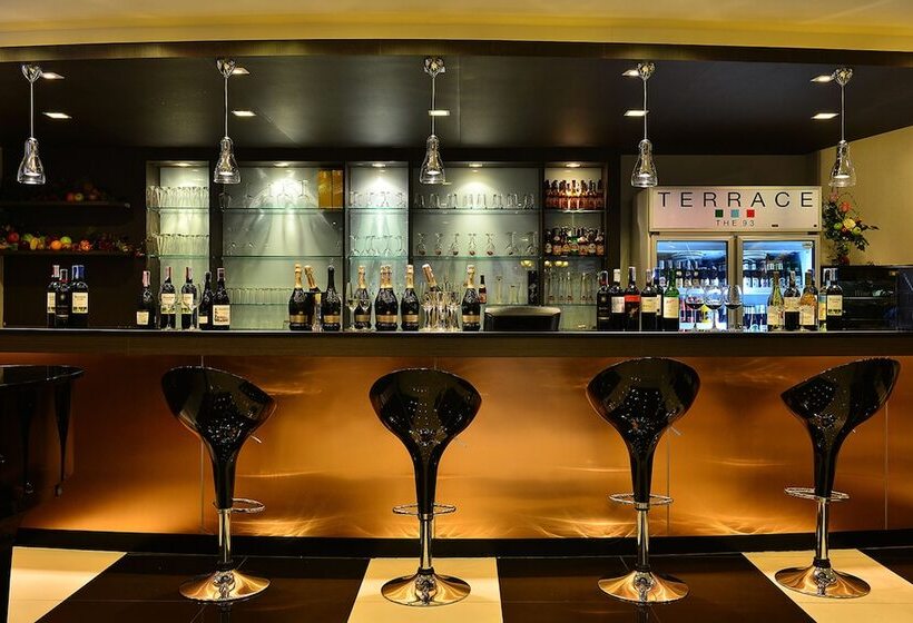 Fotos del hotel The 93:  18