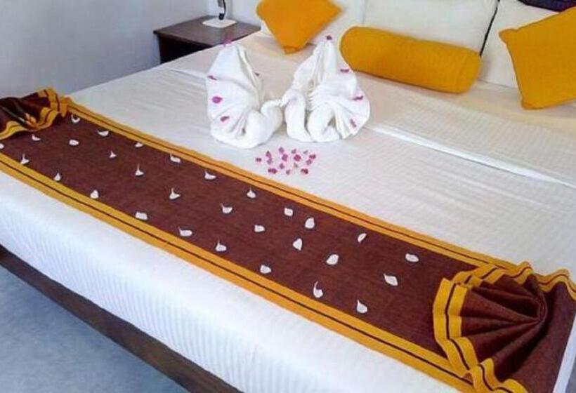 Fotos del hotel Refresh Hotel Hikkaduwa:  11