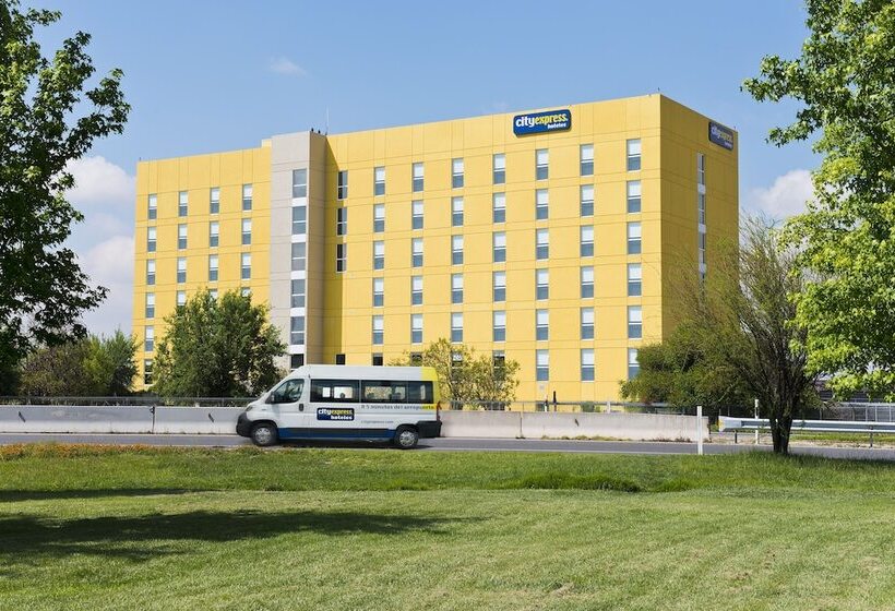 City Express Santiago Aeropuerto