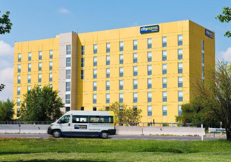 Fotos del hotel City Express Santiago Aeropuerto:  9