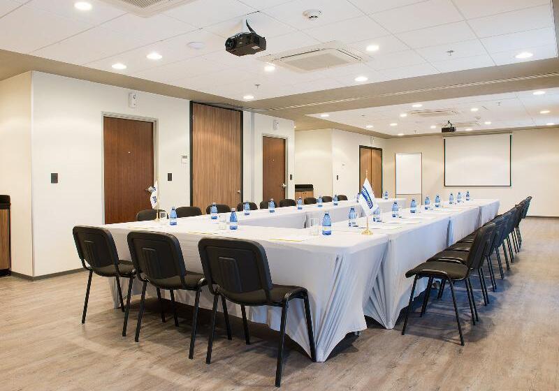 Fotos del hotel City Express Santiago Aeropuerto:  16