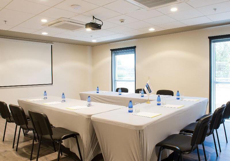 Fotos del hotel City Express Santiago Aeropuerto:  7