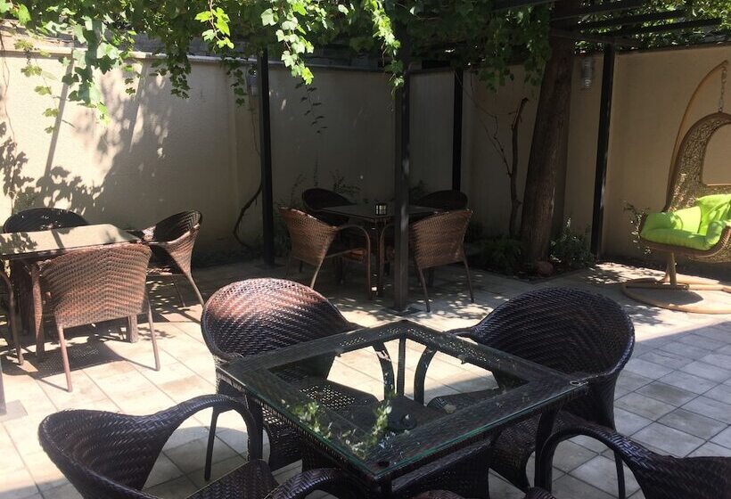 Fotos del hotel Iberia Didube:  5