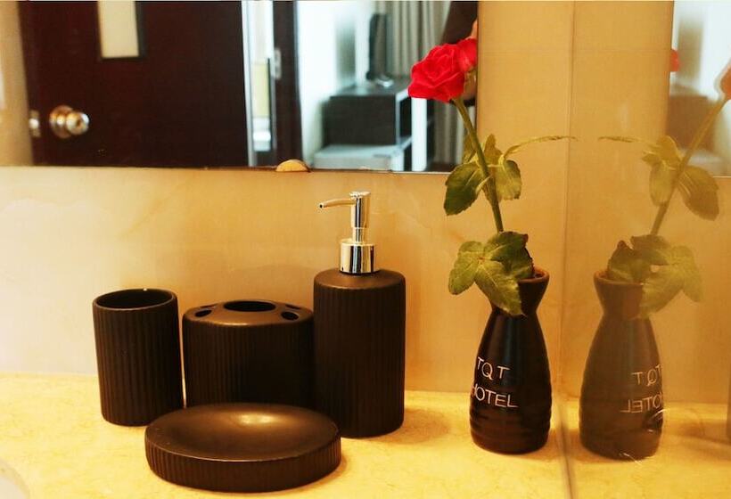 Fotos del hotel Tqt:  9