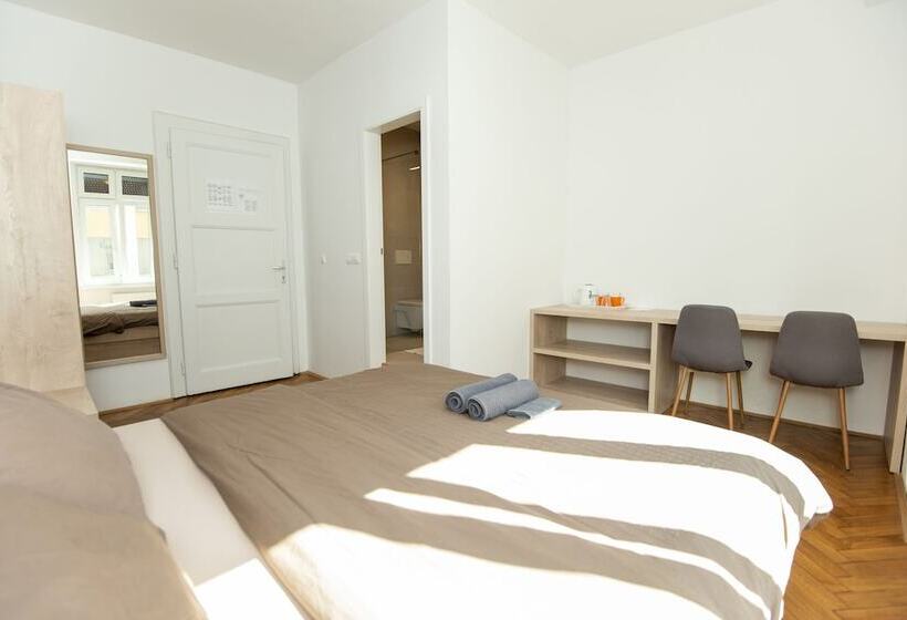 Fotos del hotel Viva Rooms:  9