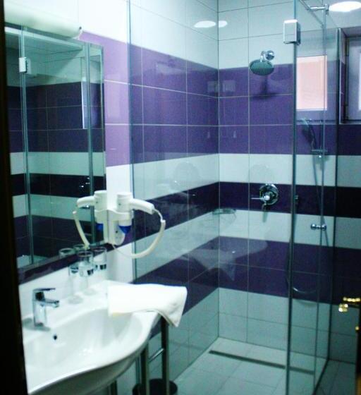 Fotos del hotel Elegance:  3