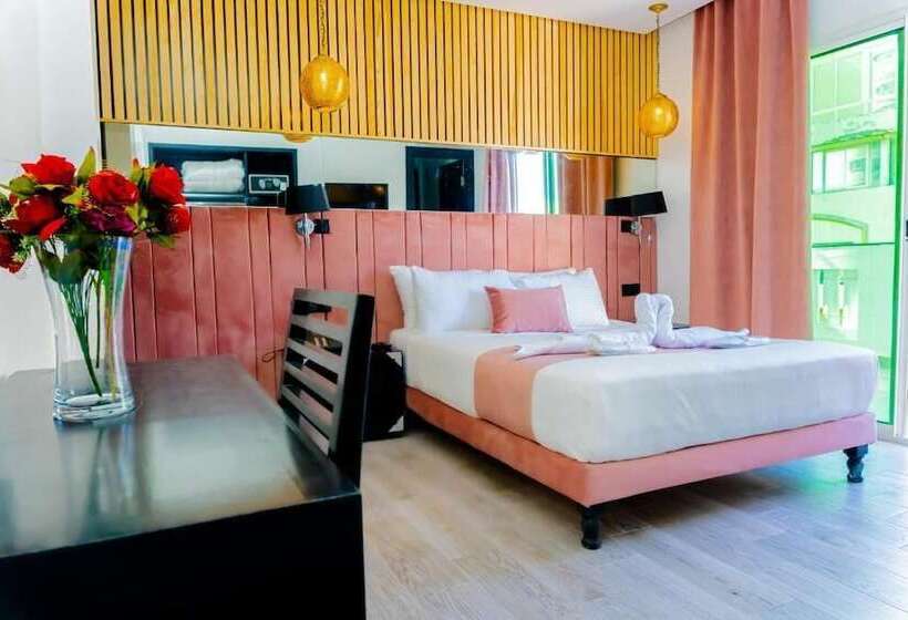 Fotos del hotel Les Ambassadeurs:  14