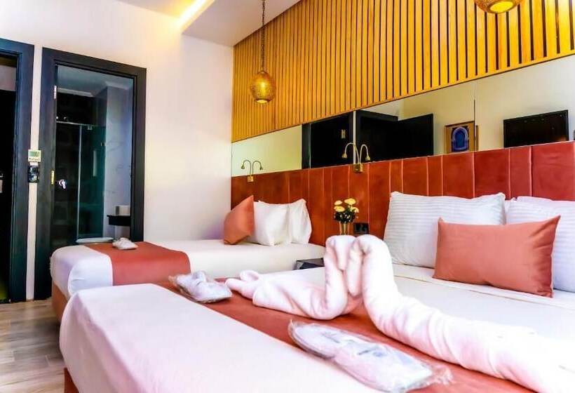 Fotos del hotel Les Ambassadeurs:  12