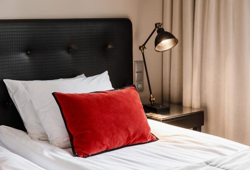 Fotos del hotel Hotel F6:  19