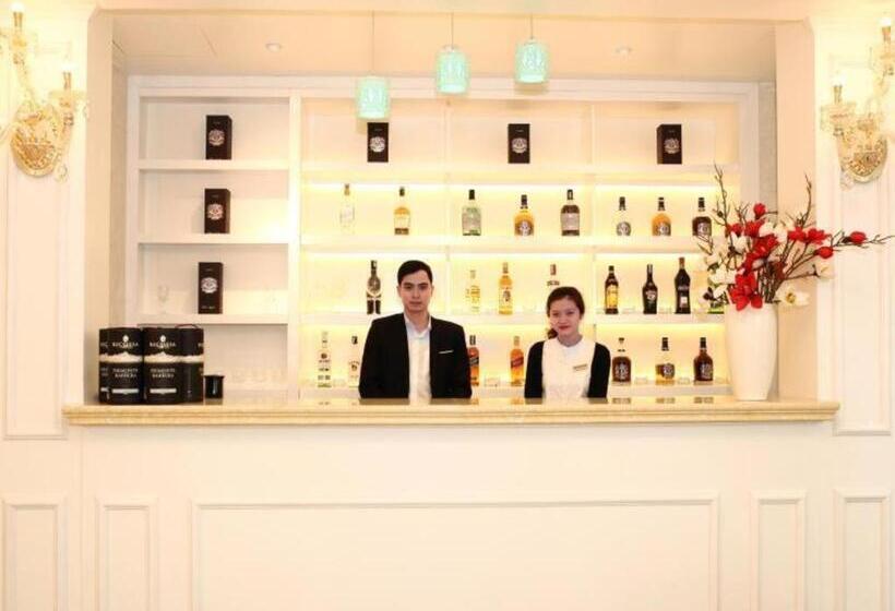 Fotos del hotel A1 Hill Hanoi:  13