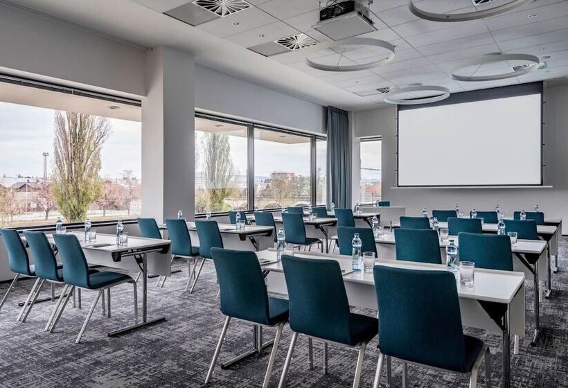 Fotos del hotel Courtyard By Marriott Brno:  12