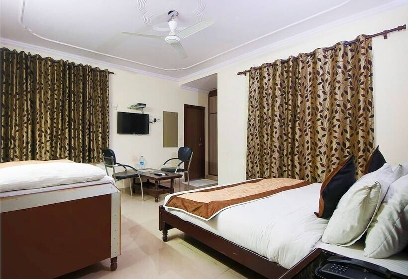 Fotos del hotel Charan Pahari:  8