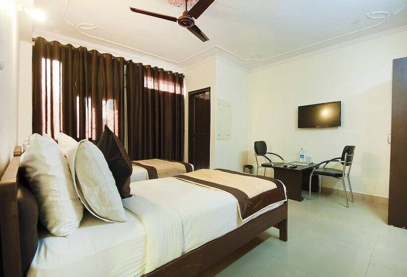 Fotos del hotel Charan Pahari:  16