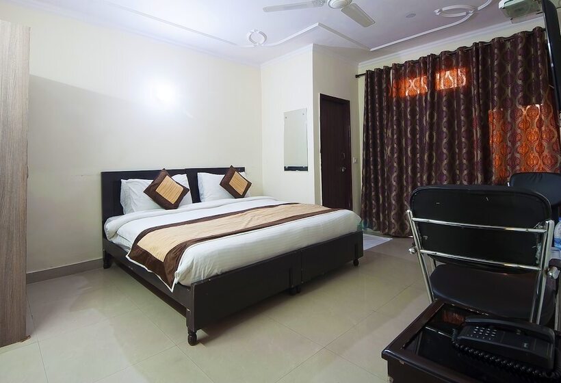 Fotos del hotel Charan Pahari:  11