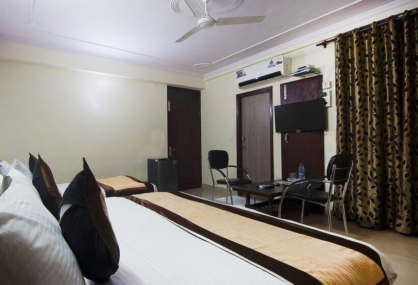 Fotos del hotel Charan Pahari:  13