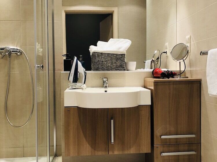 Fotos del hotel Voyage City Apartments:  3