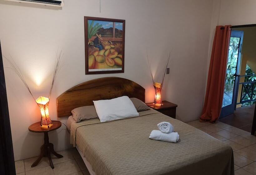 Fotos del hotel Mango Moon Villa:  3