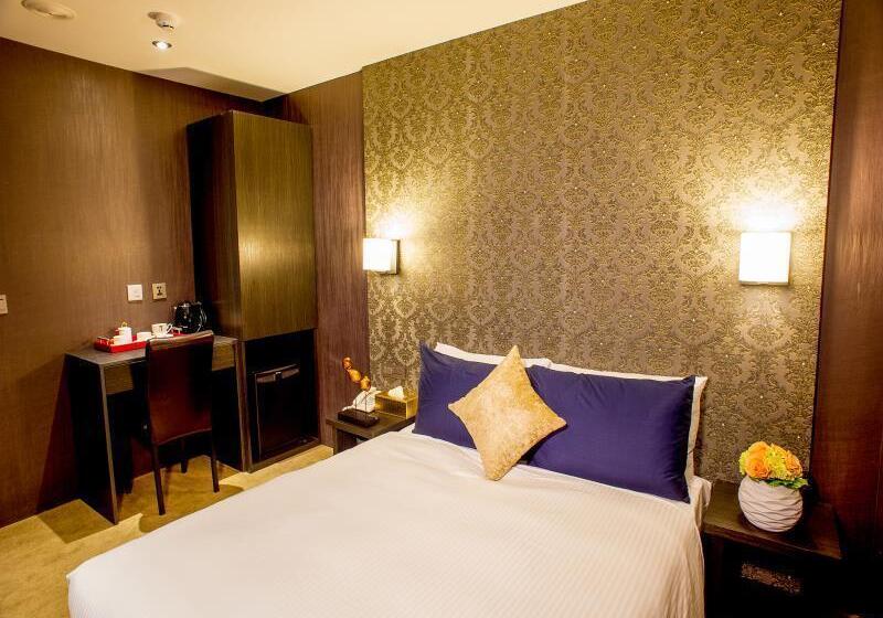 Taipei M   Main Station