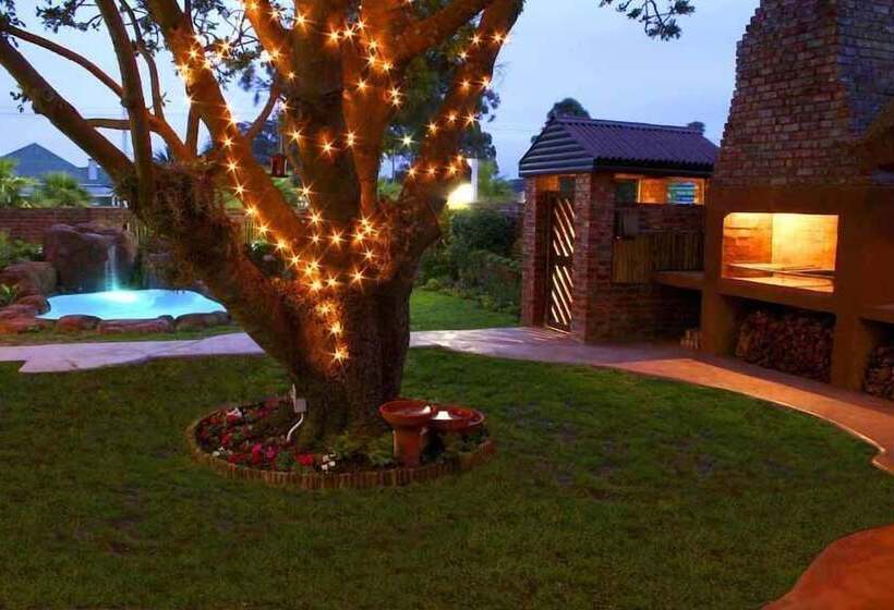 Fotos del hotel Treetops Guesthouse:  7