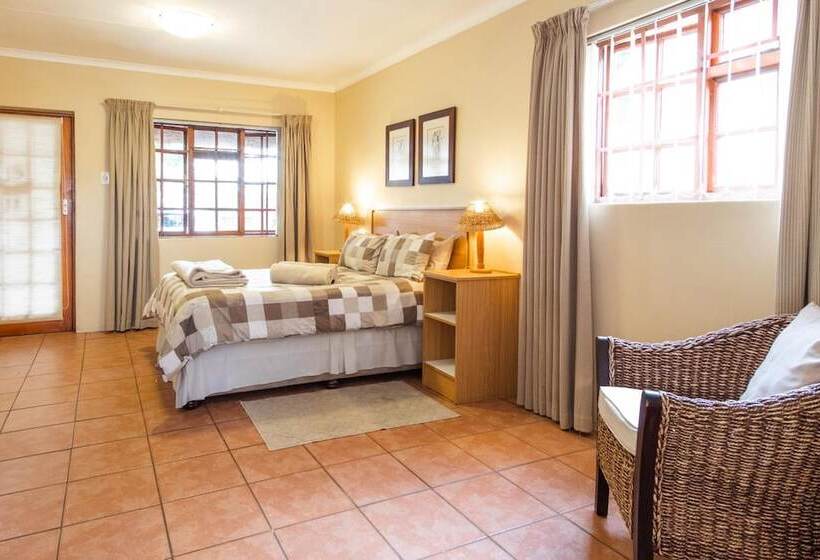 Fotos del hotel Treetops Guesthouse:  25