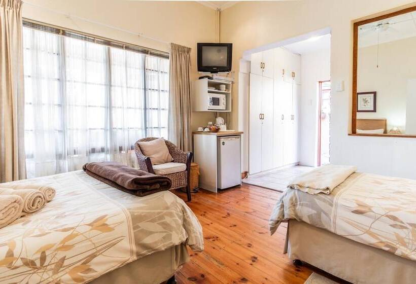 Fotos del hotel Treetops Guesthouse:  15