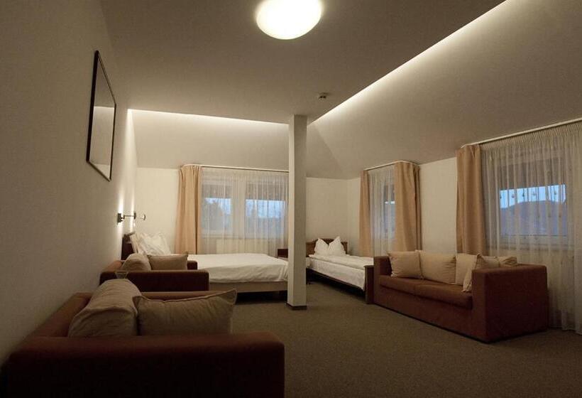 Fotos del hotel Baneasa Parc:  2