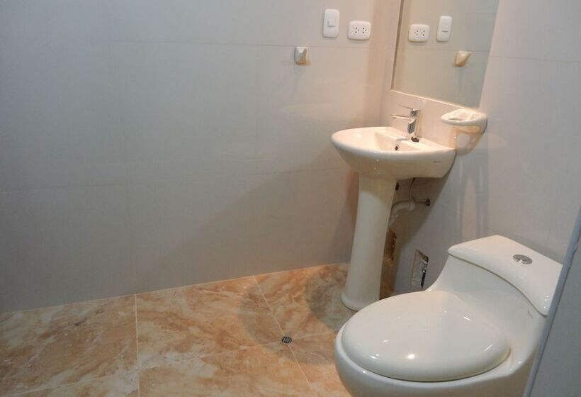 Fotos del hotel Quechua Hostal Recoleta:  7