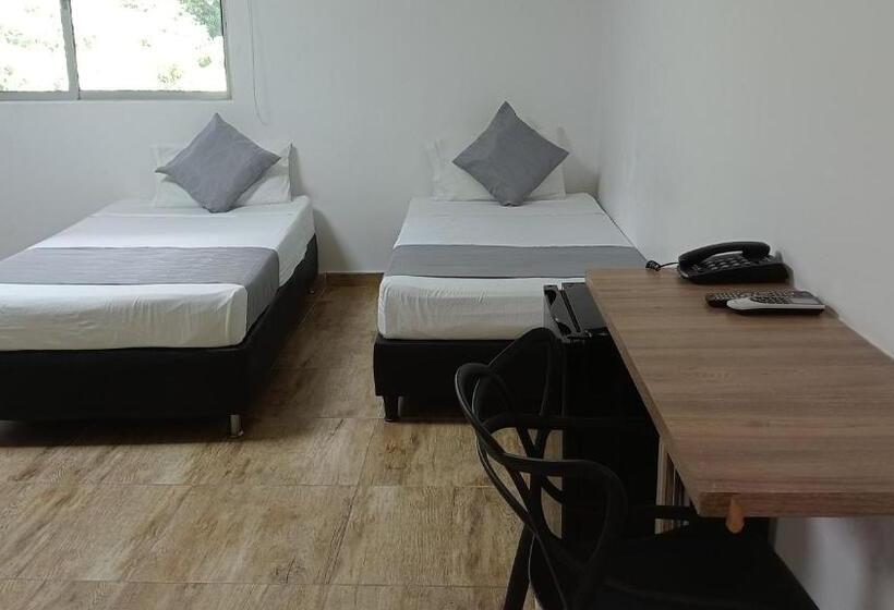 Fotos del hotel Palmas Del Estadio:  11