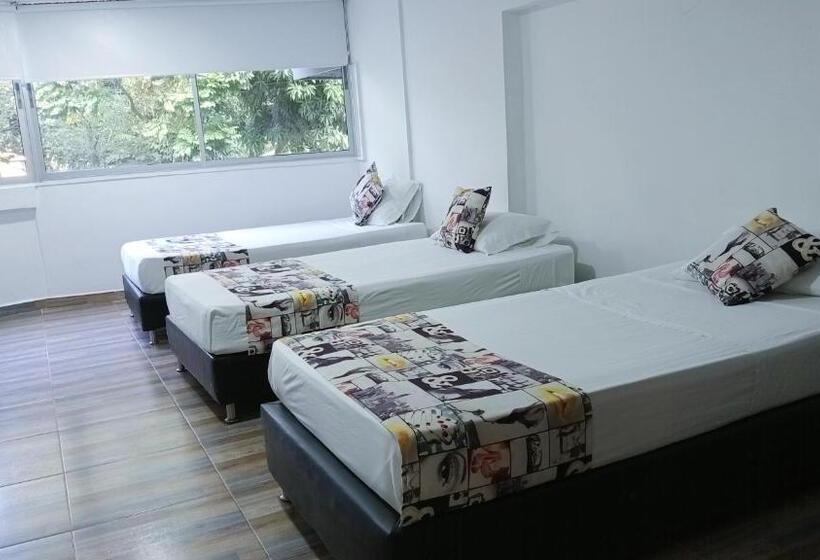 Fotos del hotel Palmas Del Estadio:  15