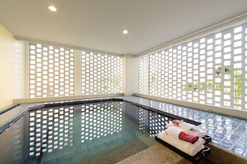 Recenta Suite Phuket Suanluang