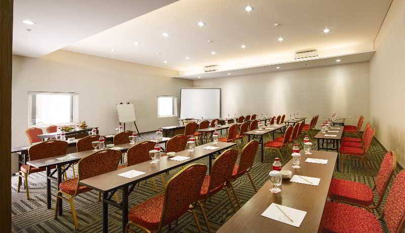 Fotos del hotel Zen Premium Cihampelas:  5