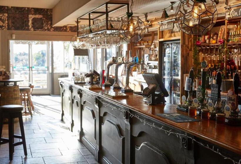 Fotos del hotel The Spyglass & Kettle By Greene King Inns:  14