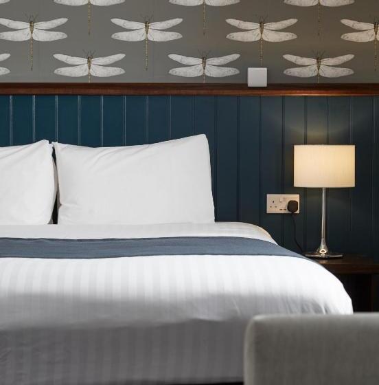 The Spyglass & Kettle By Greene King Inns