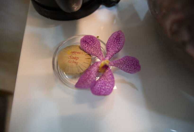 Fotos del hotel The Airport:  10