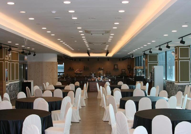 Fotos del hotel Crown  Changwon:  6