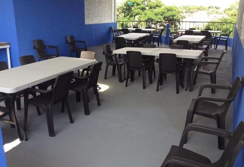 Fotos del hotel Aparta Hotel Jardines Del Caney:  3