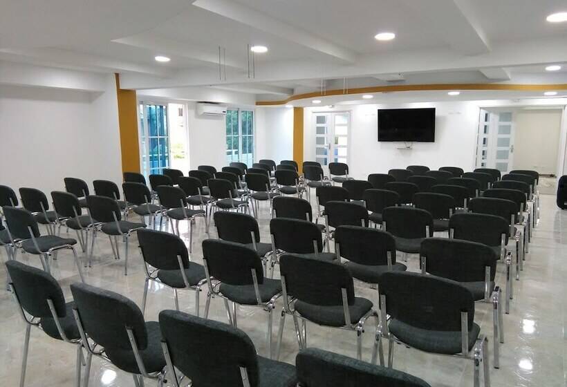 Fotos del hotel Aparta Hotel Jardines Del Caney:  6