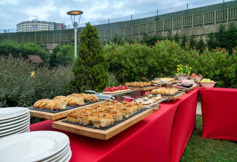 Fotos del hotel Ibis Istanbul Tuzla:  7