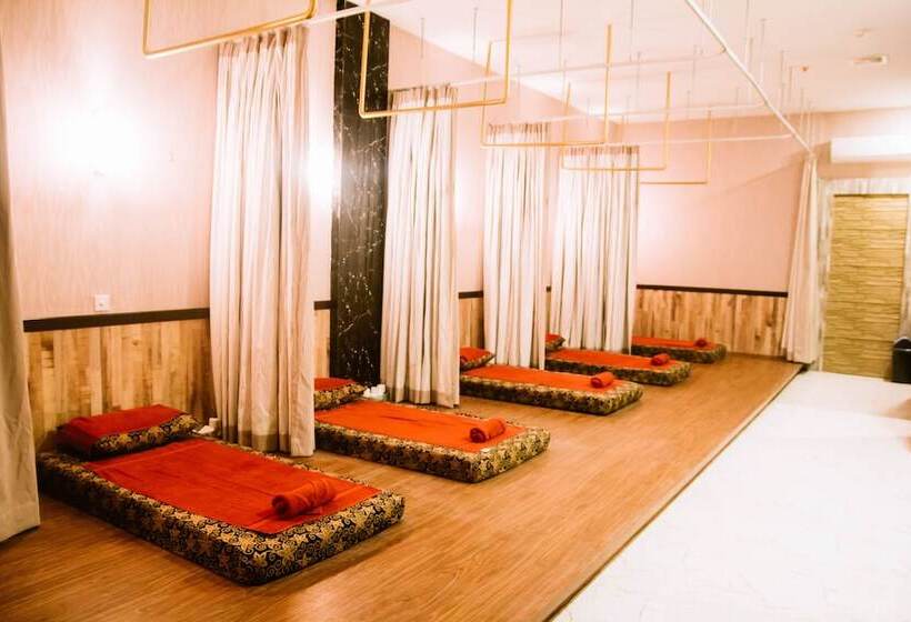 Fotos del hotel The Golden Bay Hotel Batam:  9