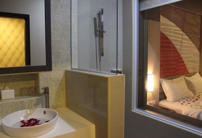 Fotos del hotel The Golden Bay Hotel Batam:  6