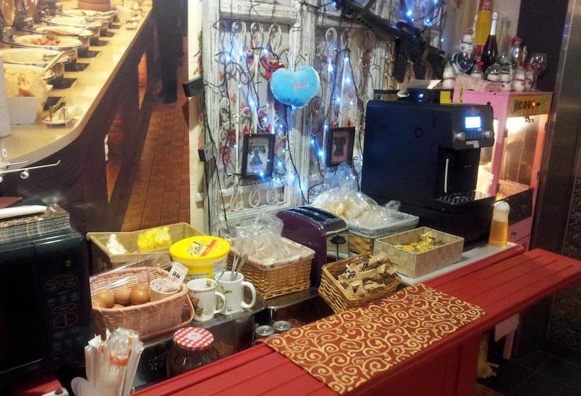 Fotos del hotel Vedu Juan Station:  16